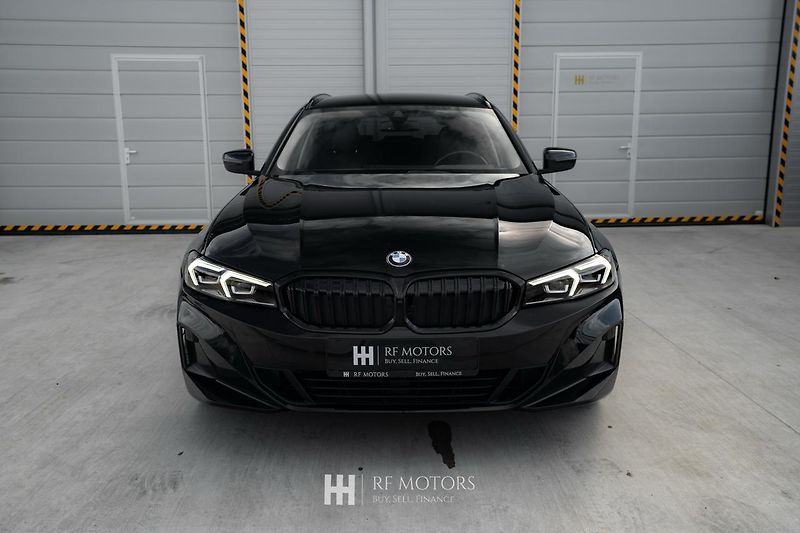 BMW Řada 3 (2022) 320d Touring 140kW Facelift - fotka 2 z 40
