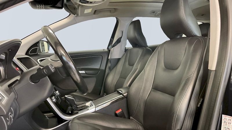 Volvo XC60 (2016) XC 60 2.4TDI  162kW DSG 4x4 - fotka 12 z 24