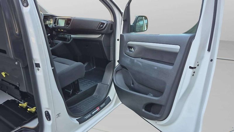 Fiat Scudo L1H1 2.0Mjet 106kW/145k MT6 - fotka 13 z 52