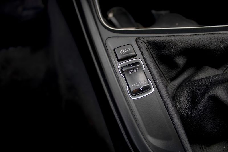 BMW Řada 3 Nebourané, pravidelně servis - fotka 22 z 36