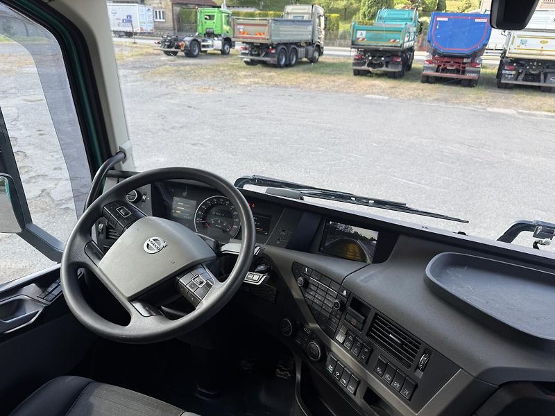 Volvo FH 500 6x4 Bordmatic TOP STAV  - fotka 19 z 23