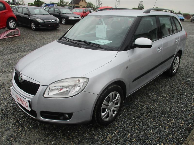 Škoda Fabia 1,2 i, digiklima, serviska, - fotka 3 z 39
