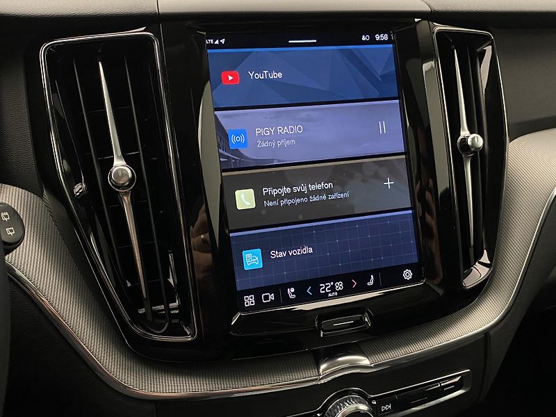 Volvo XC60 T8 AWD DARK PLUS REZERVACE - fotka 7 z 46