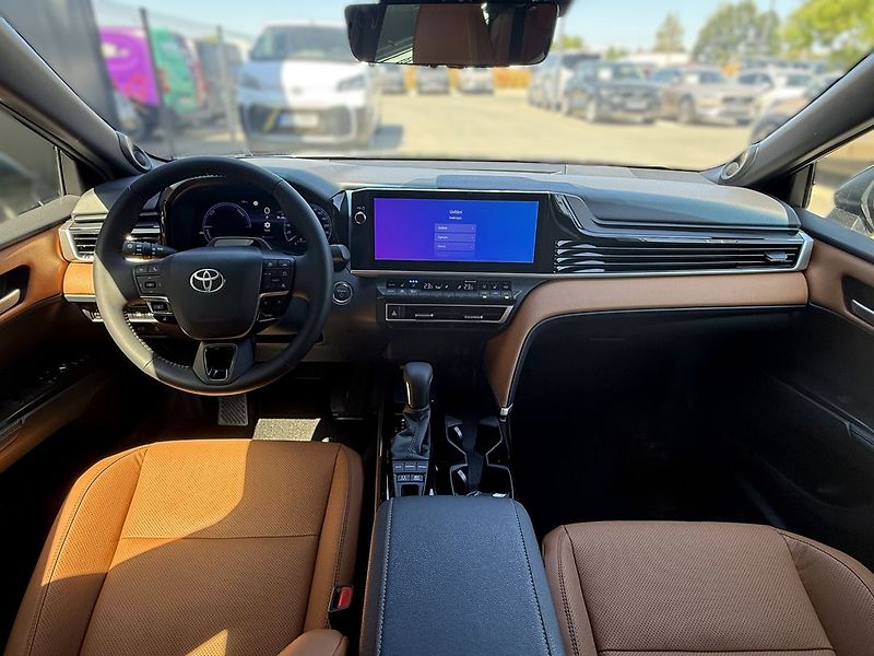 Toyota Camry Executive - fotka 8 z 8