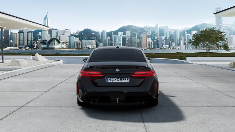 BMW M5 - fotka 6 z 14
