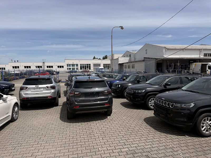 Jeep Compass (2023) 1.3 T4 PHEV,4x4,ZÁRUKA - fotka 4 z 56