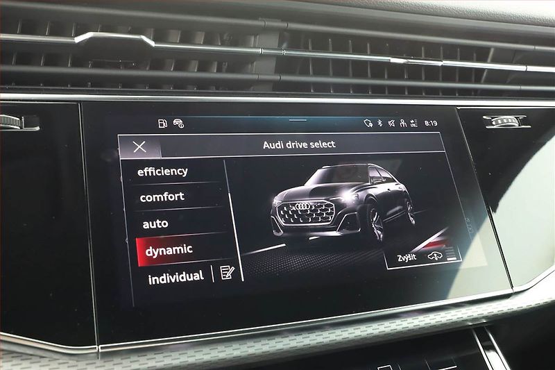 Audi Q8 (2025) 50 TDI, S-LINE, VZDUCH - fotka 14 z 20