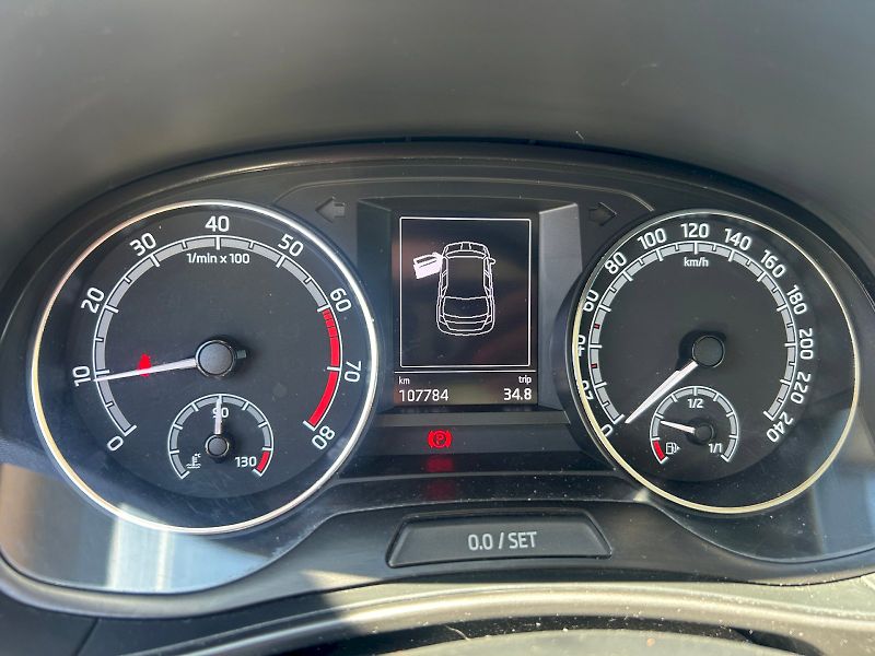 Škoda Fabia (2021) STYLE 70TSI/1.0 M5F - fotka 19 z 24