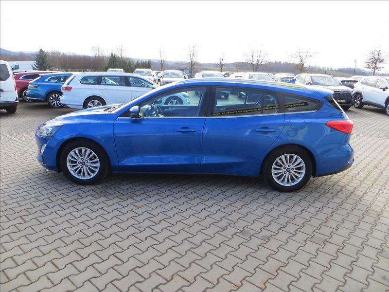 Ford Focus 1,0 EcoBoost 114kW Titanium ČR - fotka 4 z 25