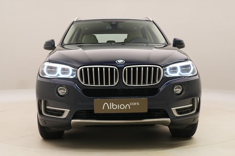 BMW X5 XDRIVE 30d AUT CZ - fotka 15 z 65