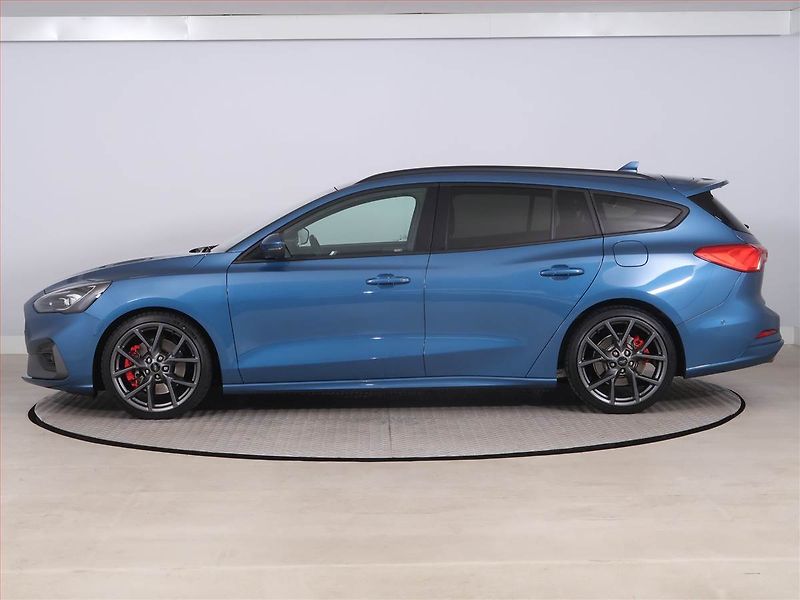 Ford Focus (2020) 2.3 EcoBoost ST - fotka 3 z 26