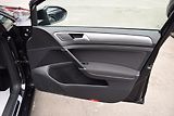 Volkswagen Golf Variant (2017) 1.4TSI 92kw CLBMT ALLSTAR OPS - náhled 36