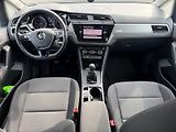 Volkswagen Touran (2018) COMFORTLINE 2.0TDI 110kW TAŽNÉ - náhled 9