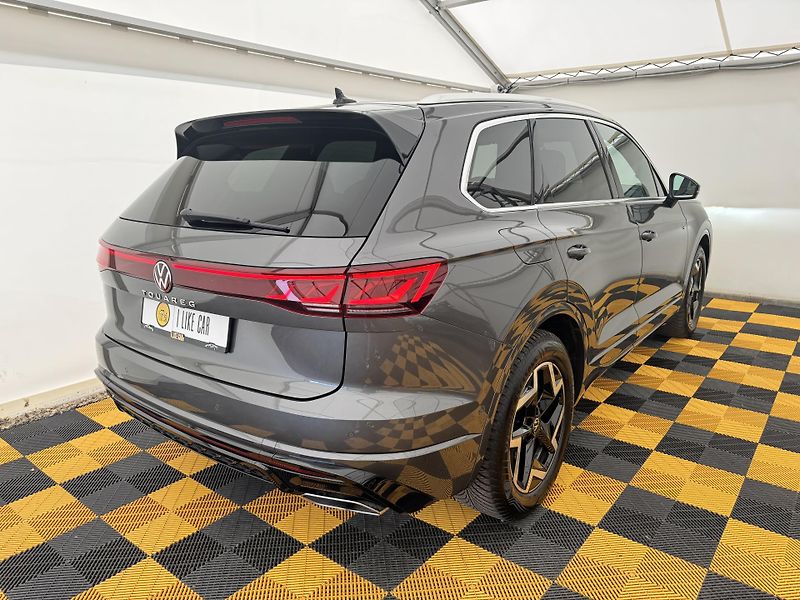 Volkswagen Touareg 3.0Tdi*1-MAJ*DPH*R-LINE*HUD* - fotka 5 z 47