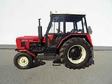 Traktor Zetor 7011.