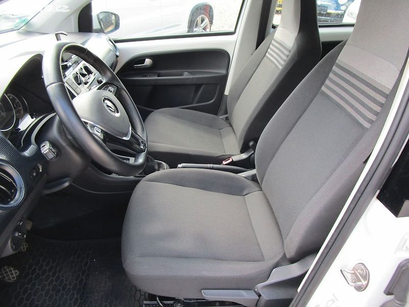 Volkswagen up! 1,0MPI - 48KW - NOVÁ STK - fotka 16 z 25