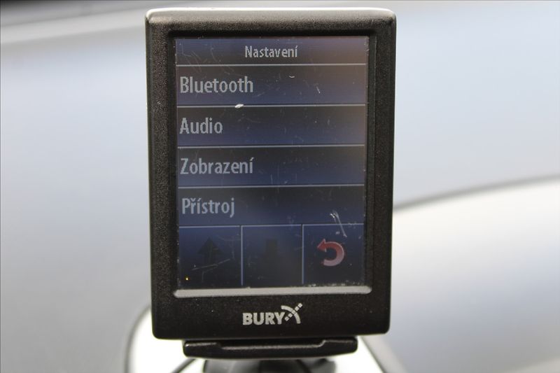 Kia Ceed 1,4 i  ČR,1.MAJITEL,SERVIS - fotka 13 z 28