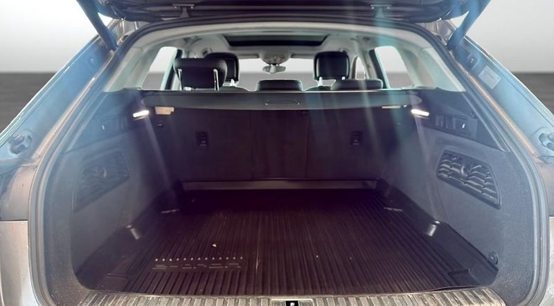 Audi e-tron 55 Quattro Kam Panorama HuD - fotka 10 z 17