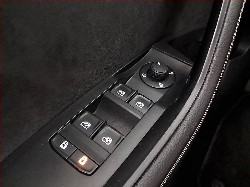 Škoda Superb (2020) Sportline 1.5 TSI - fotka 20 z 24