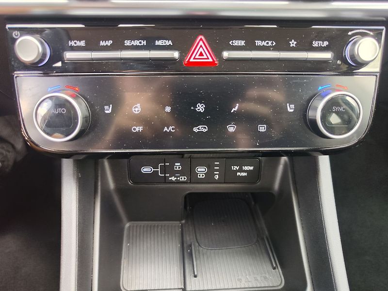 Hyundai Tucson 1.6 T-GDI/117kW Style DCT - fotka 22 z 35