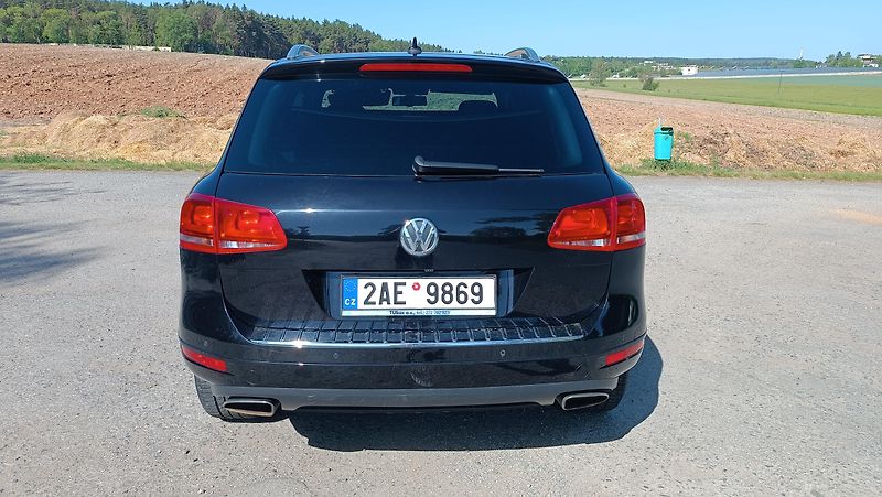 Volkswagen Touareg 3,0TDi 176kW Nové v ČR - fotka 7 z 44