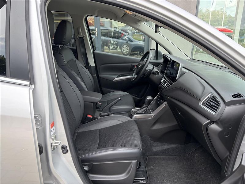 Suzuki SX4 1,5 AT Elegance - fotka 15 z 19