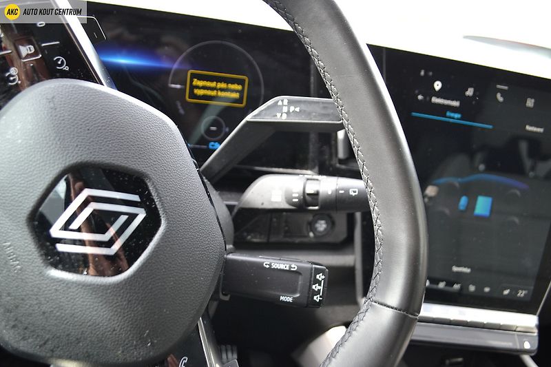 Renault Espace VI ICONIC E-TECH FULL HYBRID 2 - fotka 59 z 71