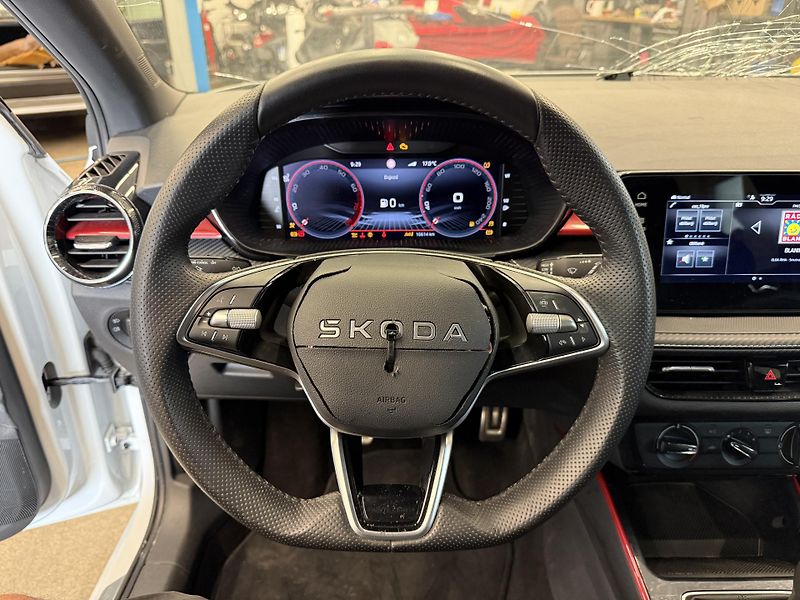 Škoda Fabia Monte Carlo 1.0 TSI 70 kW - fotka 15 z 23