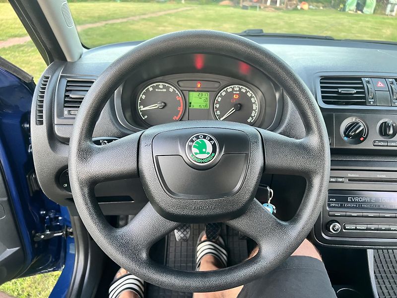 Škoda Fabia 1.4 63KW,46TKM,KLIMA,ALU - fotka 35 z 47