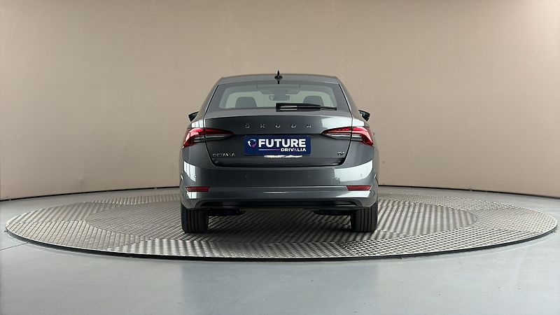 Škoda Octavia 1.4 TSI iV DSG Ambition - fotka 5 z 27