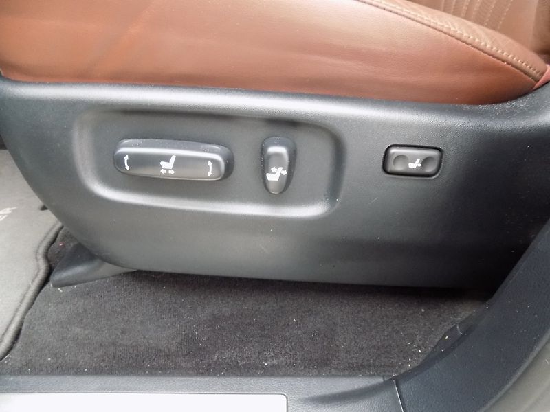 Toyota Land Cruiser (2020) 200/4.5/V8/Executive Lounge/ - fotka 21 z 45