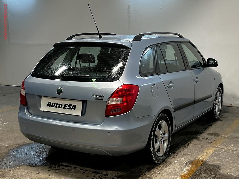 Škoda Fabia (2010) 1.2 TSI, ČR, Elegance - fotka 4 z 15