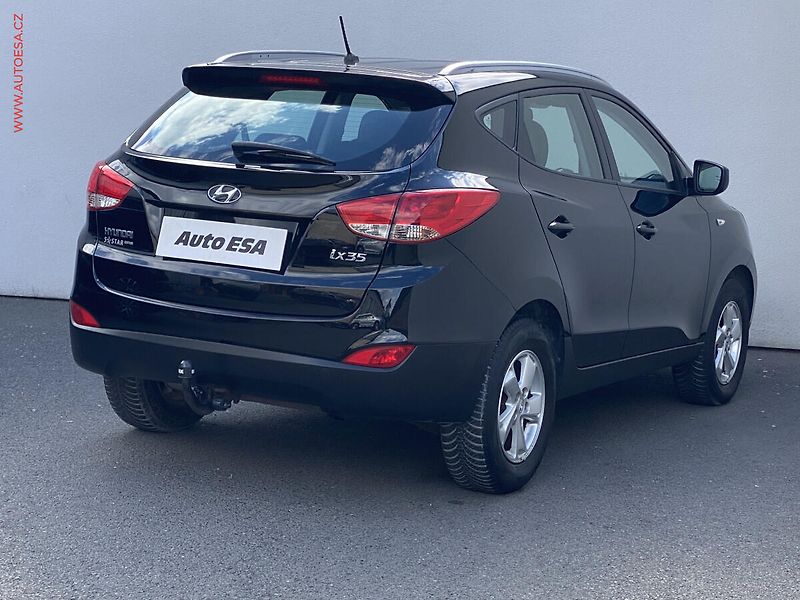 Hyundai ix35 (2013) 1.6 GDi, AC, TZ - fotka 4 z 16