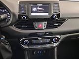 Hyundai i30 (2018) 1.0 T-GDI, Serv.kniha - náhled 12