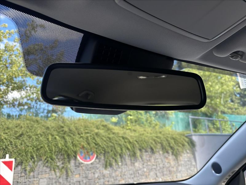 Mazda CX-5 2,0 i 4x4 Revolution TOP STAV - fotka 39 z 46