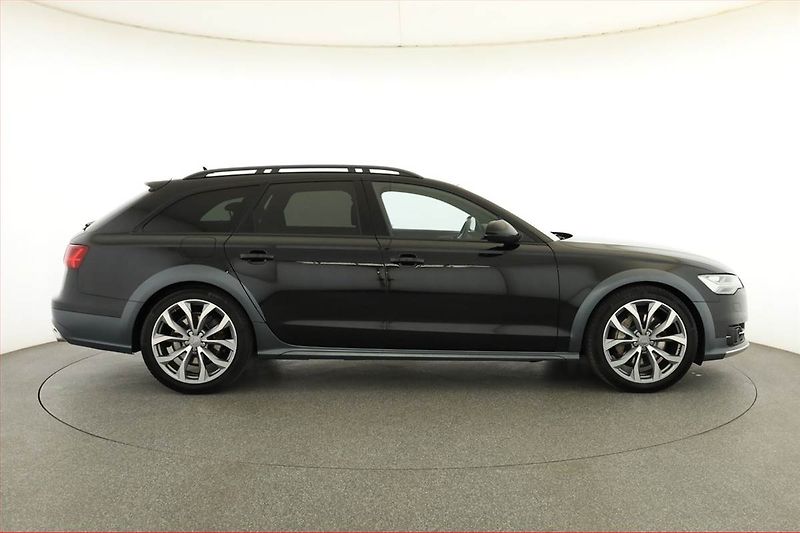 Audi A6 Allroad (2018) 3.0 BiTDI - fotka 6 z 19