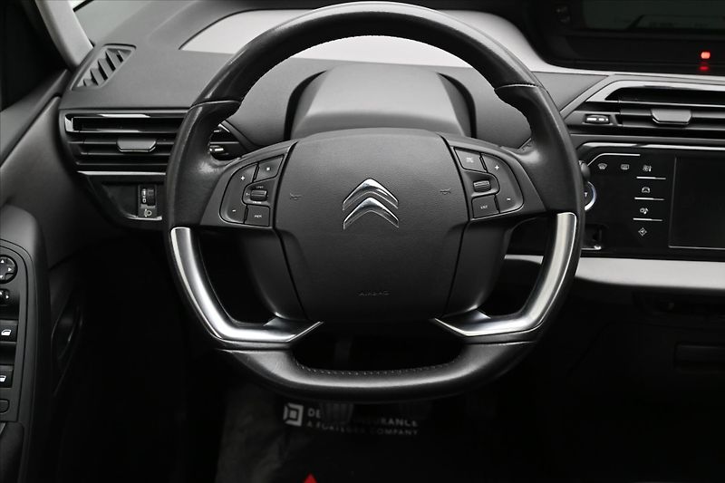 Citroën Grand C4 Picasso 2,0 HDI 110 kW 7 míst MANUÁL Z - fotka 15 z 26