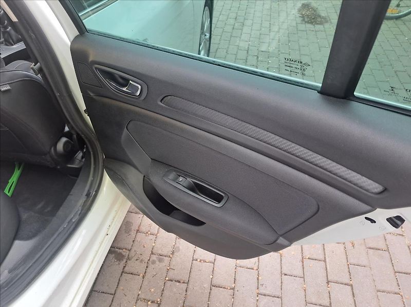 Renault Mégane 1,5 dCi Grandtour - fotka 35 z 41