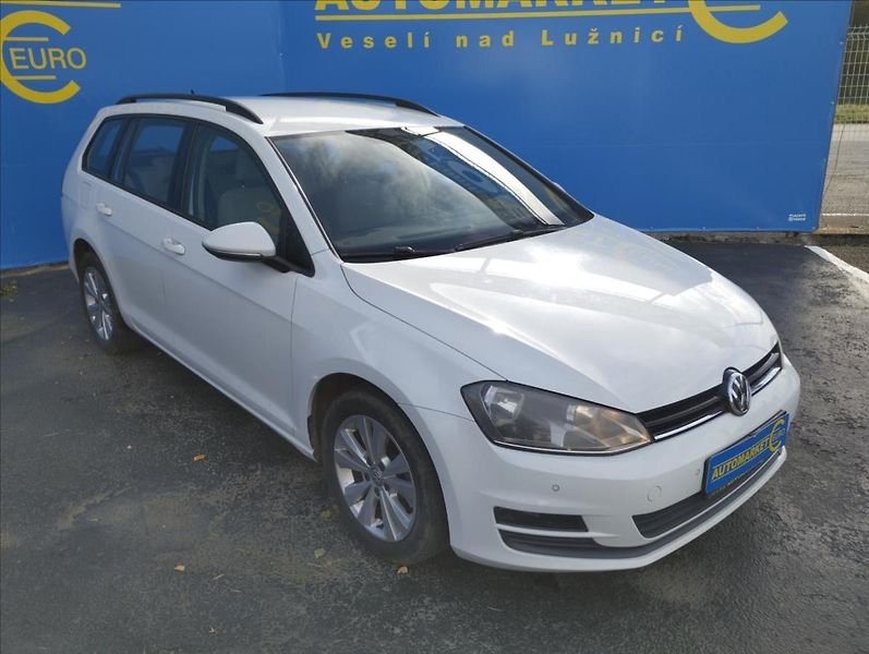 Volkswagen Golf 1,6 TDI 81kW BlueMotion Varian - fotka 3 z 18