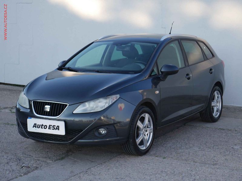 Seat Ibiza (2011) 1.6 TDi, AAC, výhř.sed. - fotka 3 z 18