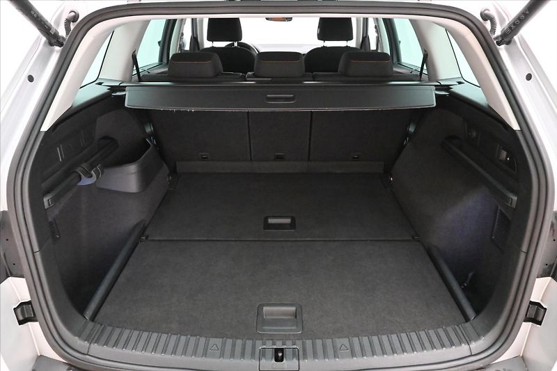 Škoda Kodiaq 2,0 TDI 147 kW DSG 4x4 TAŽNÉ Z - fotka 10 z 33