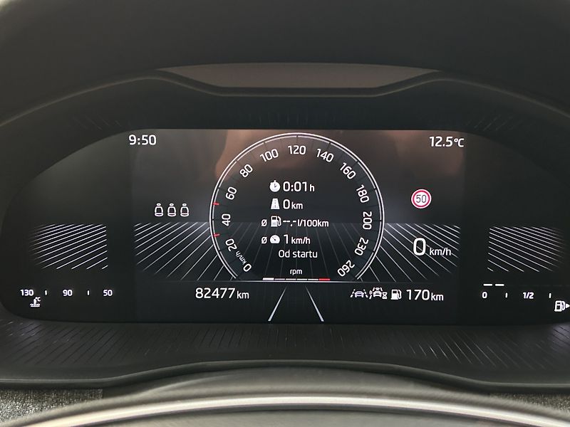 Škoda Kamiq 1.0 TS Selection - fotka 7 z 30