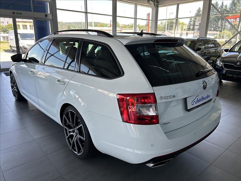 Škoda Octavia 2,0   TSI,RS,CHALLENGE,1.MAJIT - fotka 4 z 32
