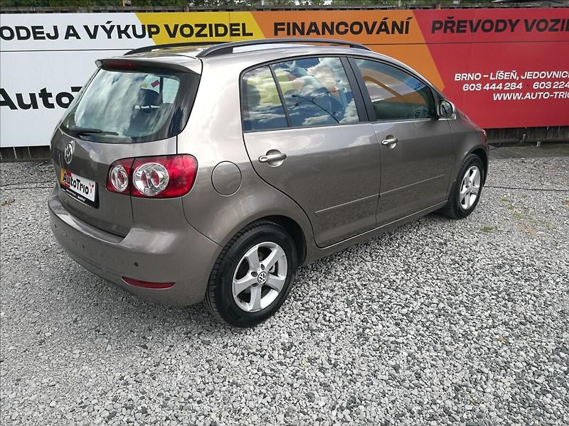Volkswagen Golf Plus 1,6 i DSG 75 kW - fotka 3 z 20