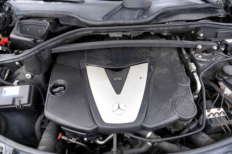 Mercedes-Benz GL 320 CDI 4Matic/navi/kůže - fotka 10 z 44