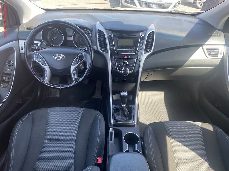 Hyundai i30 (2016) 1.6GDi, ČR, AC, tempo - fotka 7 z 13