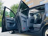 Volkswagen Touran 2.0TD MAN 7MÍST SERVISKA TAŽNÉ - náhled 22