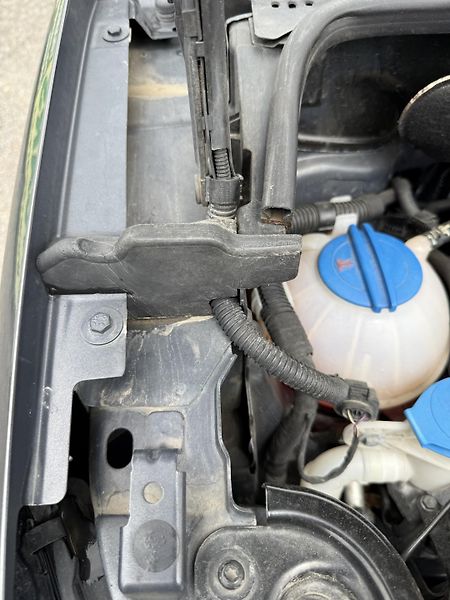 Volkswagen Touran - fotka 20 z 22