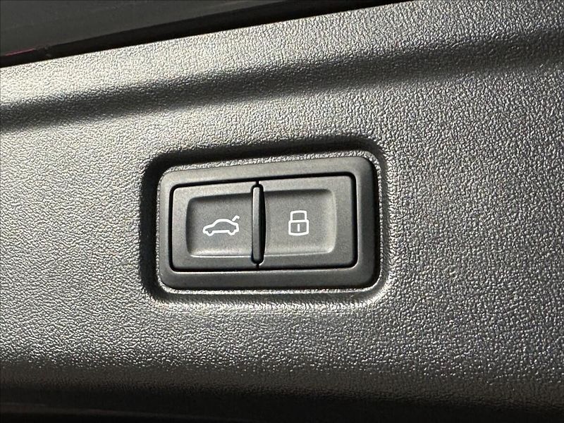 Audi A6 e-tron Performance S-Line - fotka 13 z 50