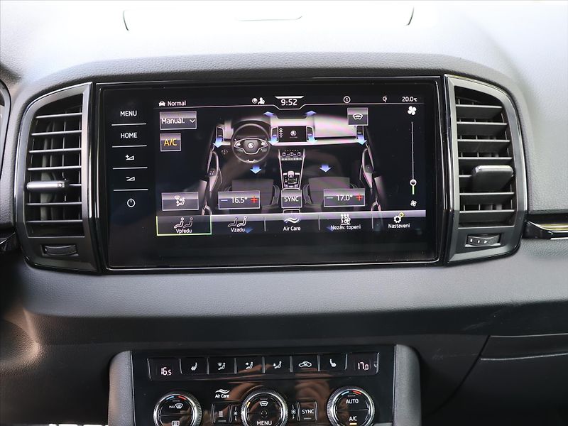 Škoda Karoq 2,0 TDI DSG 4x4 Sportline DPH - fotka 20 z 32
